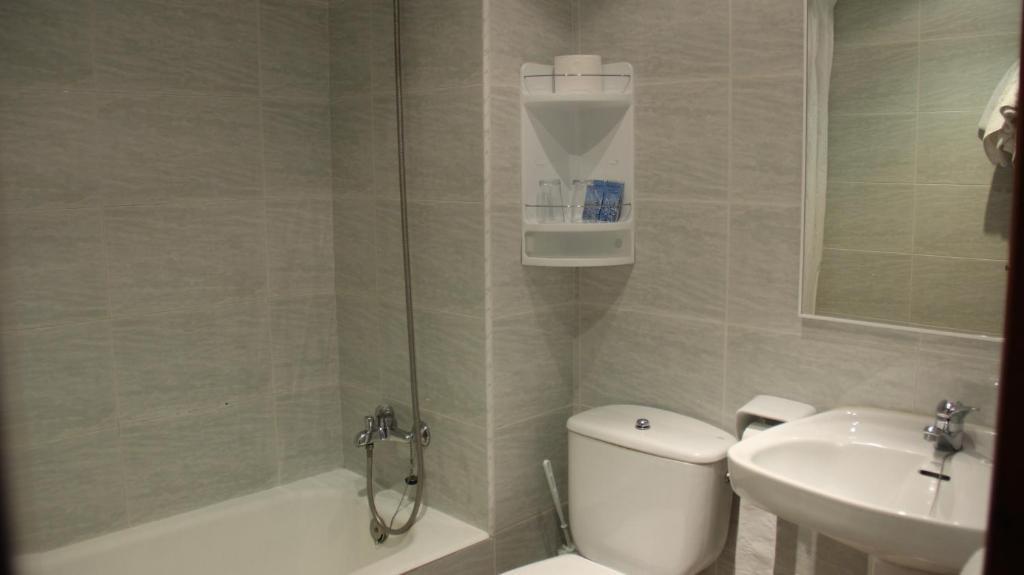 Hostal Sa Prensa Ciutadella  Luaran gambar