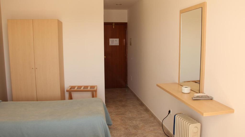 Hostal Sa Prensa Ciutadella  Luaran gambar